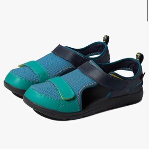 Teva Hurricane Seekado Kids Size 5 Water Shoes